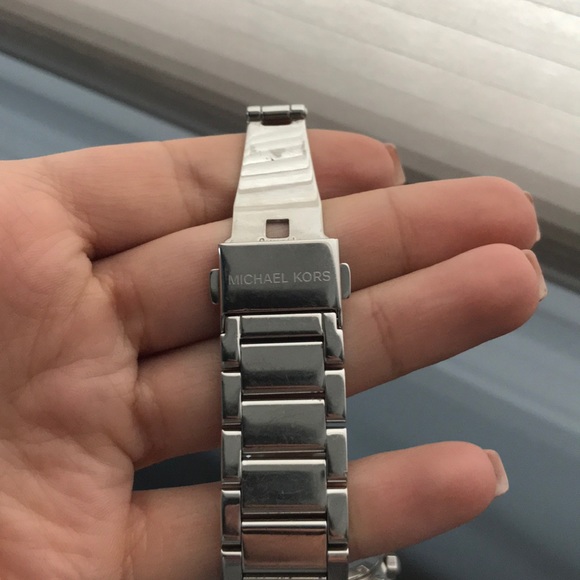 MIchael Kors Watch - Picture 2 of 4